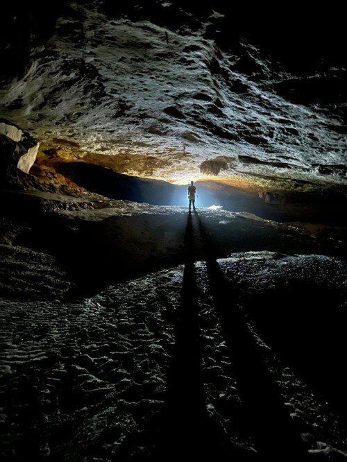 Una delle gallerie di Teipoporog Cave